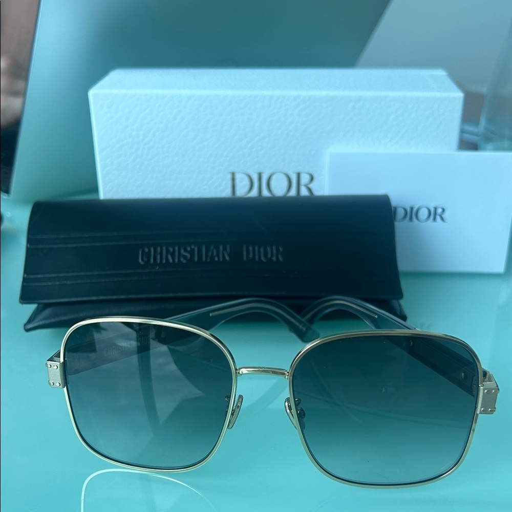 Dior Elegant Gold Frame Sunglasses